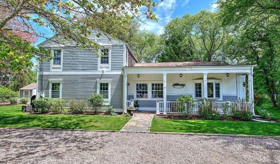 46 Channing Rd, Narragansett, RI 02882 - 4 Beds, 3 Bath