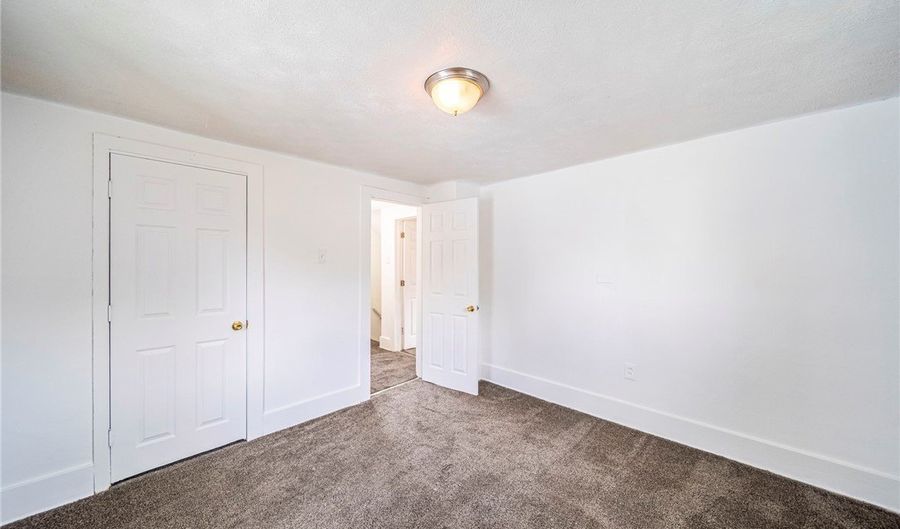 853 Fried St, Akron, OH 44320 - 2 Beds, 1 Bath