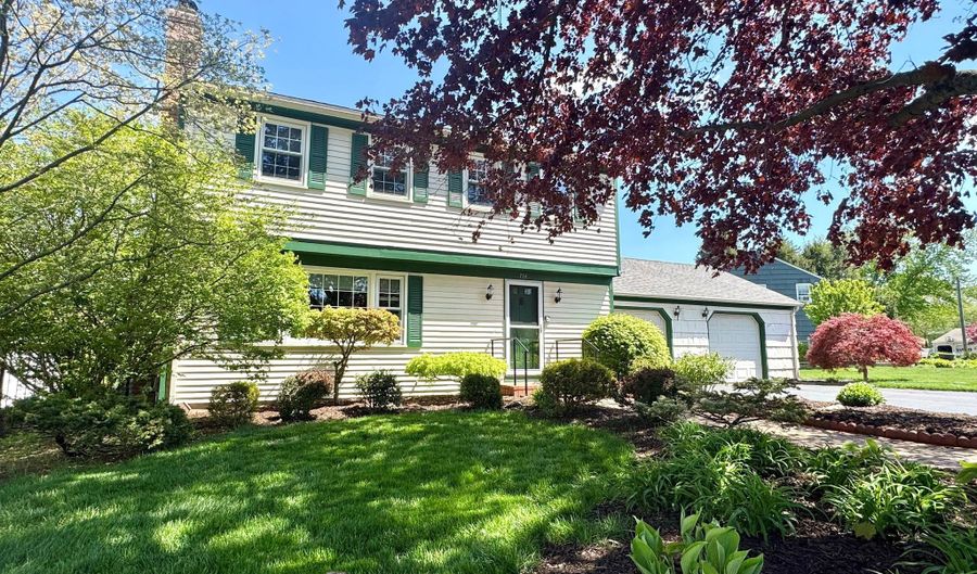 754 Rustic Ln, Cheshire, CT 06410 - 3 Beds, 3 Bath
