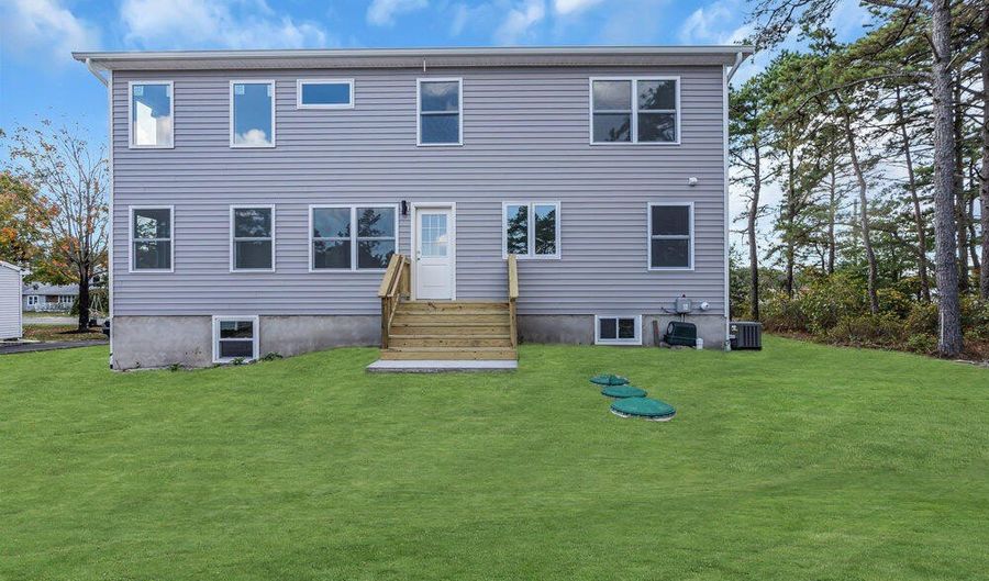 169 Grand Central Pkwy, Bayville, NJ 08721 - 4 Beds, 3 Bath
