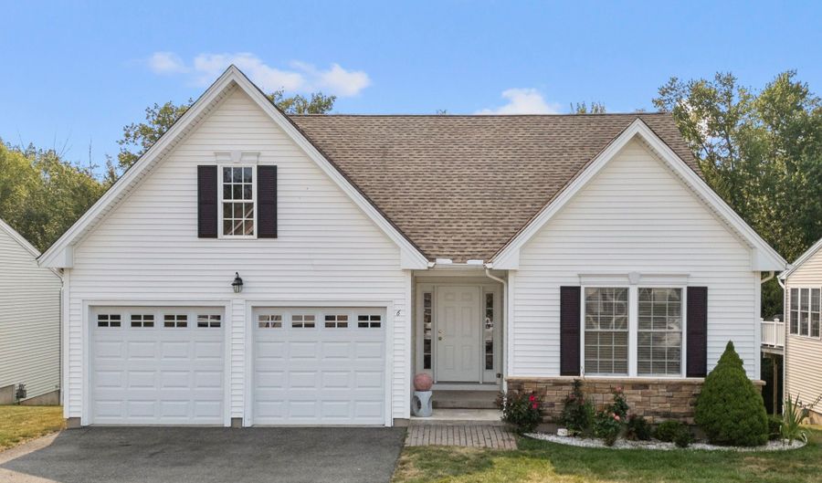 6 Mystique Ln 6, Cromwell, CT 06416 - 2 Beds, 2 Bath