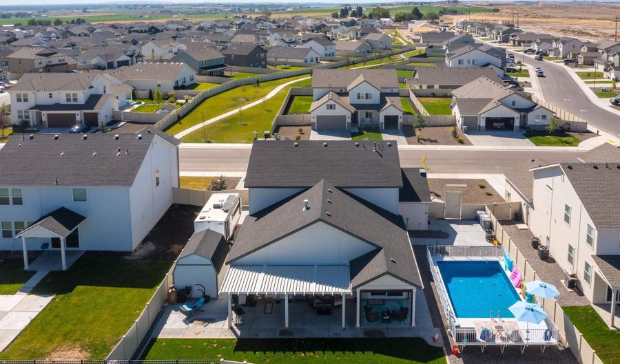 14384 Fractus Dr, Caldwell, ID 83607 - 5 Beds, 4 Bath