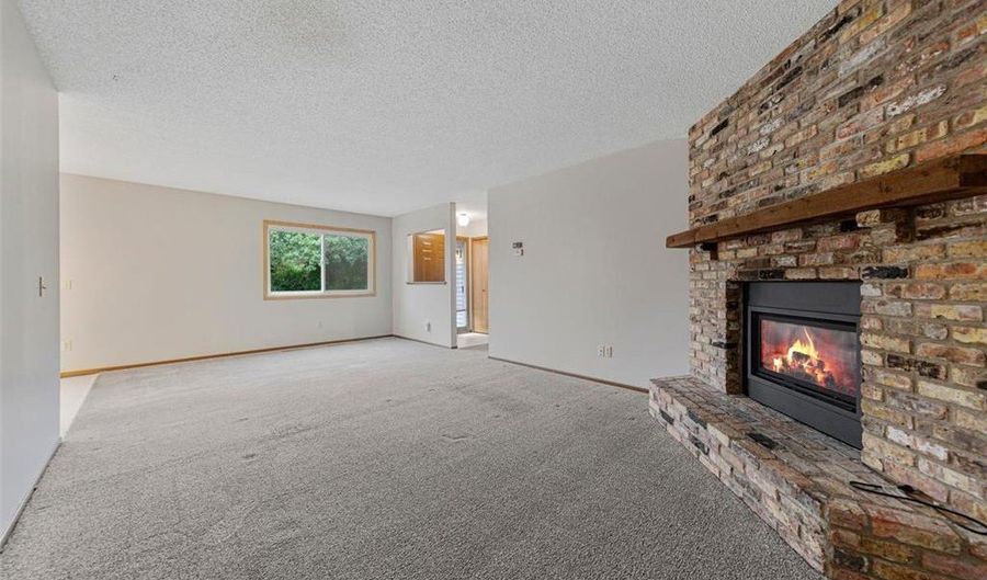 5214 148th St W, Apple Valley, MN 55124 - 2 Beds, 1 Bath