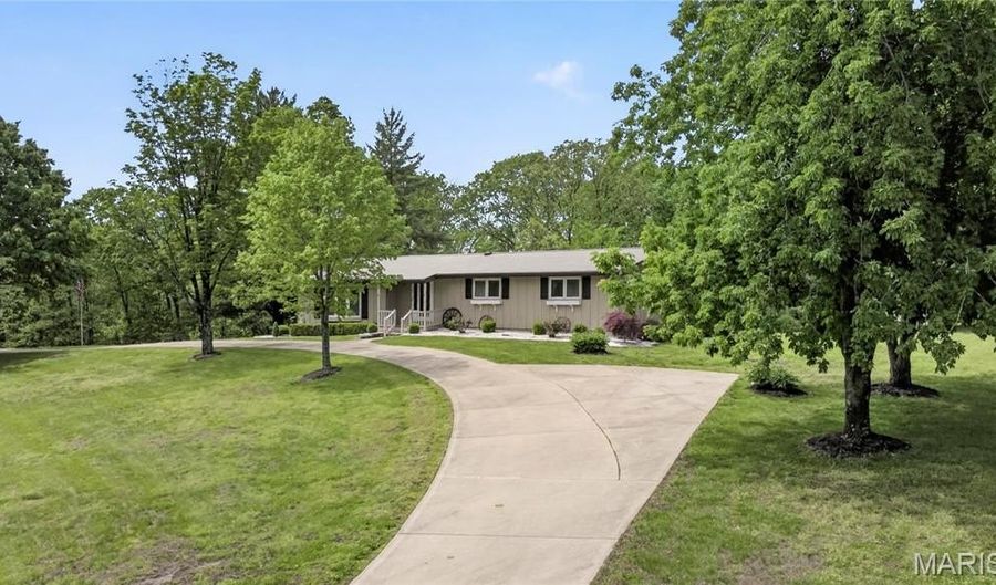 1001 Terry Rd, Augusta, MO 63332 - 3 Beds, 3 Bath