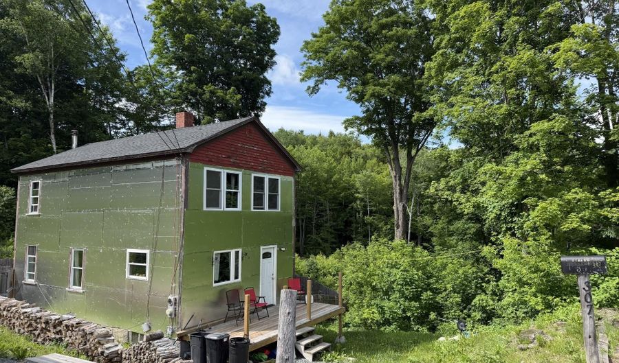 307 Denmark St, Berlin, NH 03570 - 2 Beds, 1 Bath