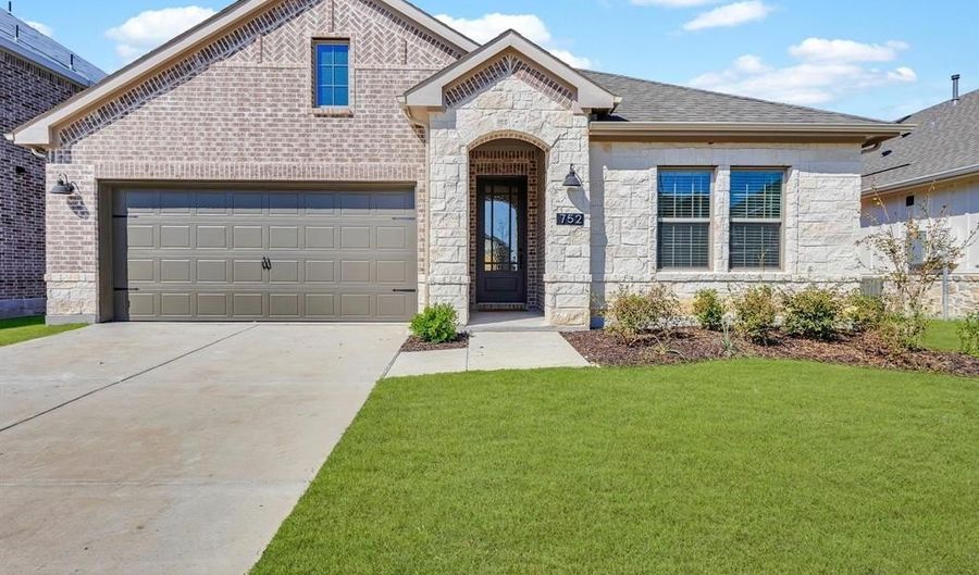 752 Waterhouse Lake Dr, Anna, TX 75409 - 4 Beds, 2 Bath