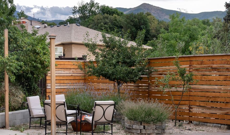 1044 S TERRACE E, Bountiful, UT 84010 - 6 Beds, 2 Bath