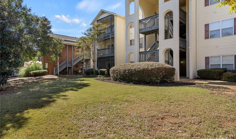 111 Wexford Dr 303, Anderson, SC 29621 - 1 Beds, 1 Bath