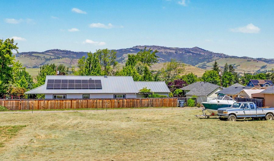 N Laurel Street, Ashland, OR 97520 - 0 Beds, 0 Bath