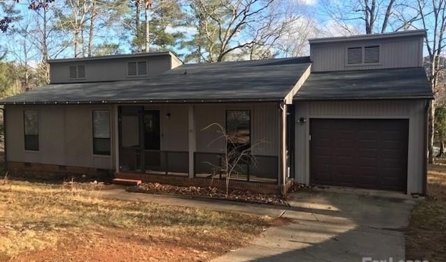 335 Heather Ct, Asheville, NC 28804 - 3 Beds, 2 Bath