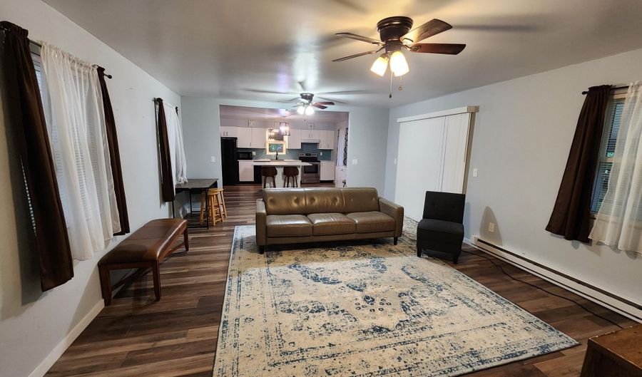 407 Mountain Rd, Albrightsville, PA 18210 - 2 Beds, 1 Bath