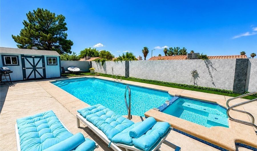 493 Chelsea Dr, Henderson, NV 89014 - 3 Beds, 2 Bath