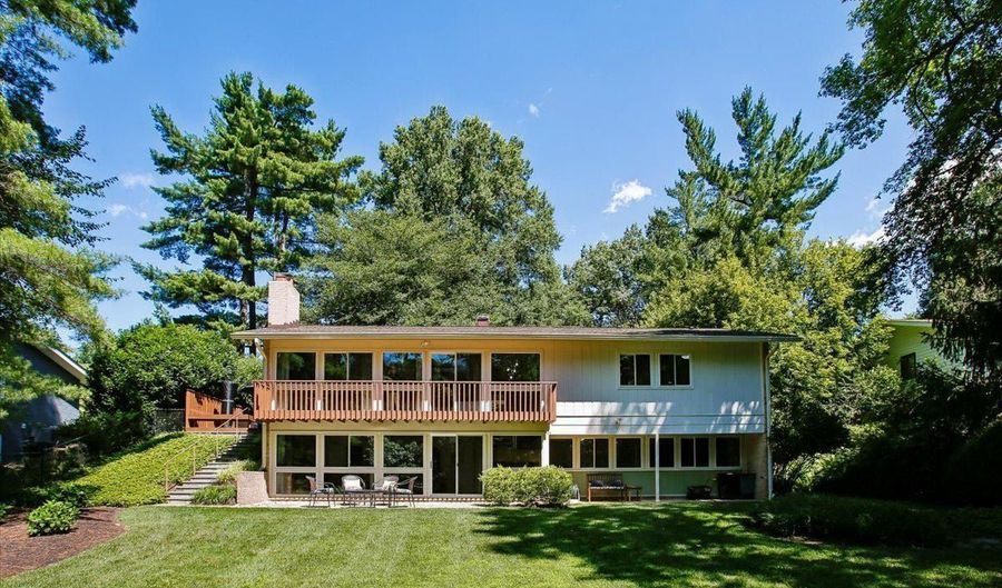 8308 LILLY STONE Dr, Bethesda, MD 20817 - 4 Beds, 3 Bath