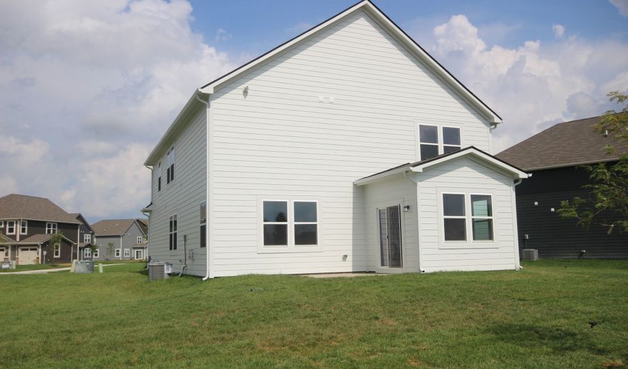 7291 Standish Ln, Avon, IN 46123 - 5 Beds, 3 Bath