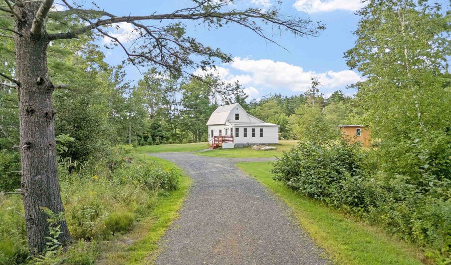 2877 Mt Moosilauke Hwy, Haverhill, NH 03780 - 2 Beds, 1 Bath