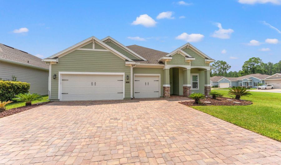 10166 RAMSEY FALLS Dr, Jacksonville, FL 32222 - 5 Beds, 5 Bath