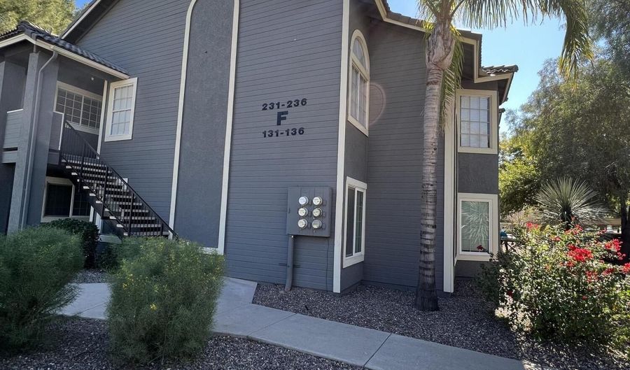 255 S KYRENE Rd 231, Chandler, AZ 85226 - 3 Beds, 2 Bath