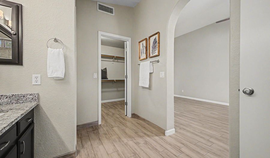 721 E BOSTON St, Chandler, AZ 85225 - 3 Beds, 2 Bath