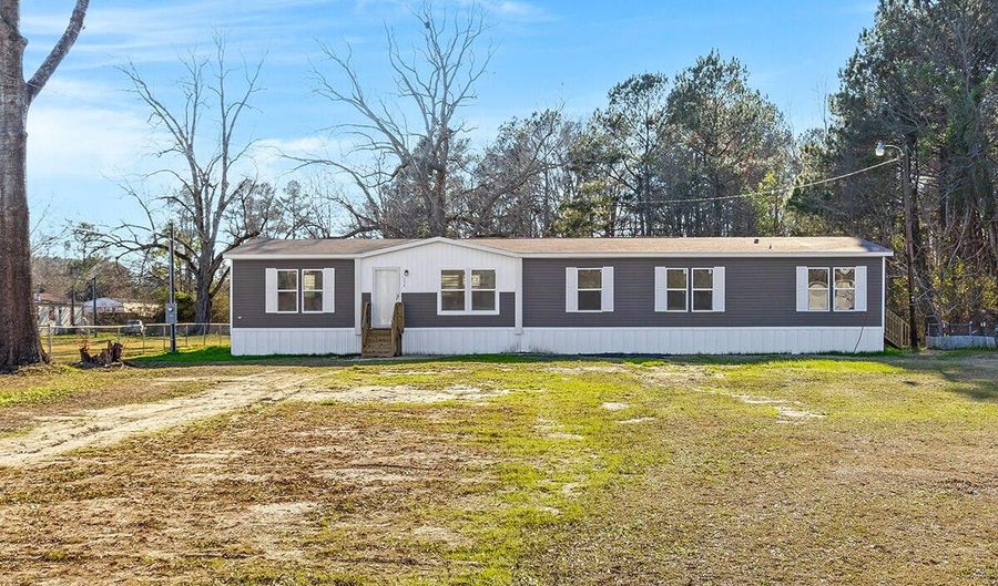 7216 Old State Rd, Holly Hill, SC 29059 - 4 Beds, 3 Bath
