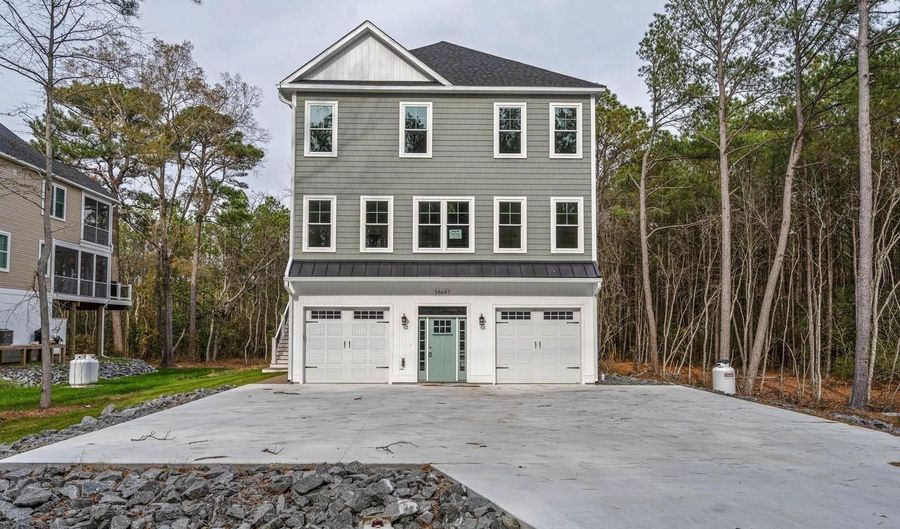 38697 FRED HUDSON Rd, Bethany Beach, DE 19930 - 5 Beds, 6 Bath