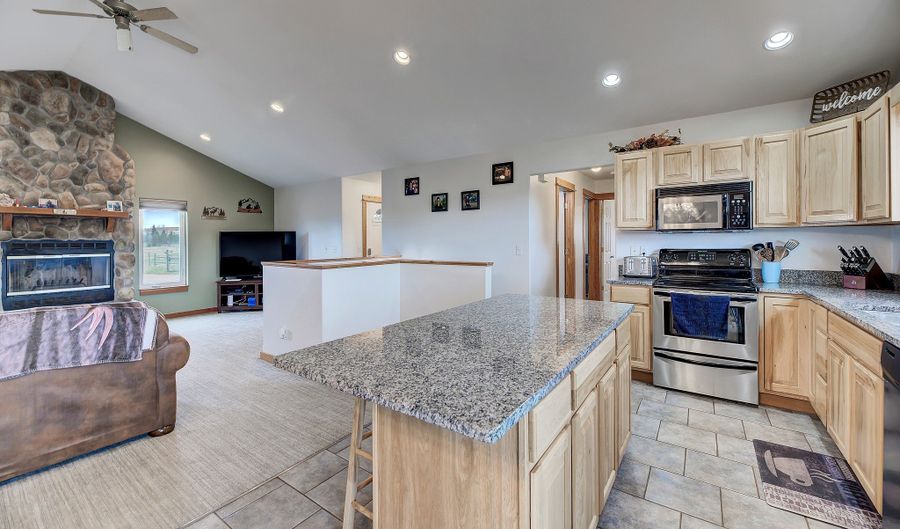 105 Clearview Ct, Helena, MT 59602 - 5 Beds, 3 Bath
