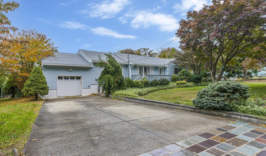 608 Raritan Ave, Atlantic Highlands, NJ 07716 - 4 Beds, 3 Bath