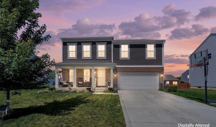 7 Burroughs Dr, Ashville, OH 43103 - 4 Beds, 3 Bath