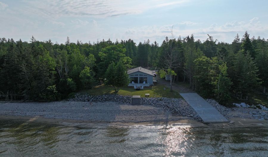 7314 N Point Shrs, Alpena, MI 49707 - 2 Beds, 2 Bath
