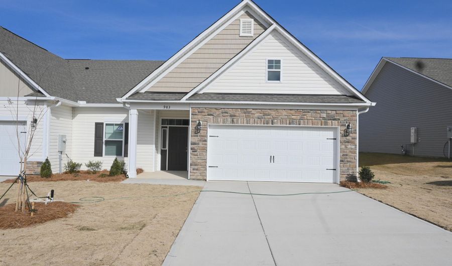 983 Manitou Cir, Aiken, SC 29801 - 3 Beds, 2 Bath