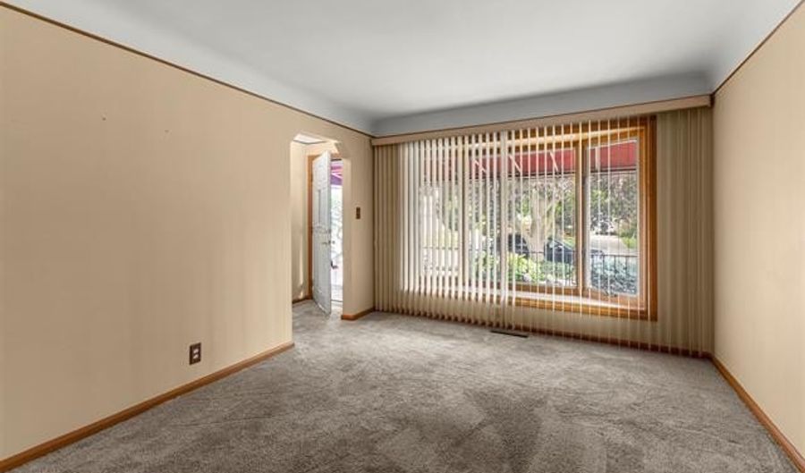 7146 Luana Ave, Allen Park, MI 48101 - 3 Beds, 2 Bath
