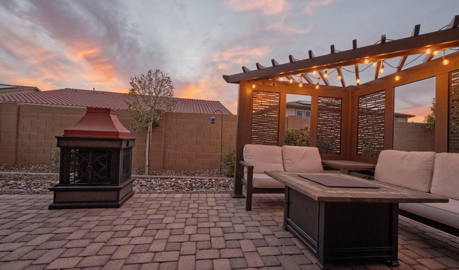 576 Whistle Stop Rd, Clarkdale, AZ 86324 - 4 Beds, 3 Bath