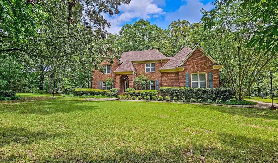 4030 WINDOLYN, Bartlett, TN 38133 - 5 Beds, 5 Bath