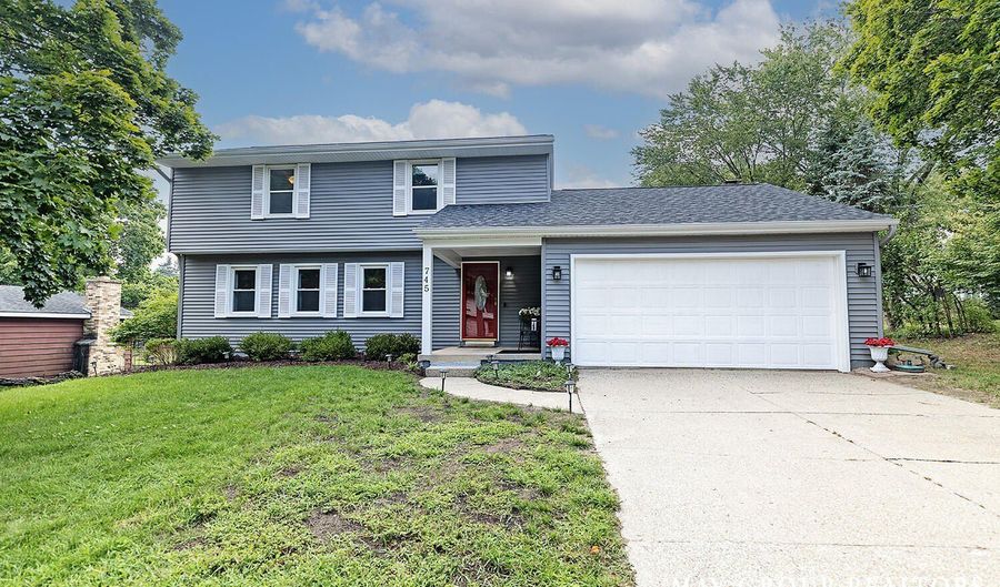 745 Adaway Ave SE, Ada, MI 49301 - 4 Beds, 2 Bath