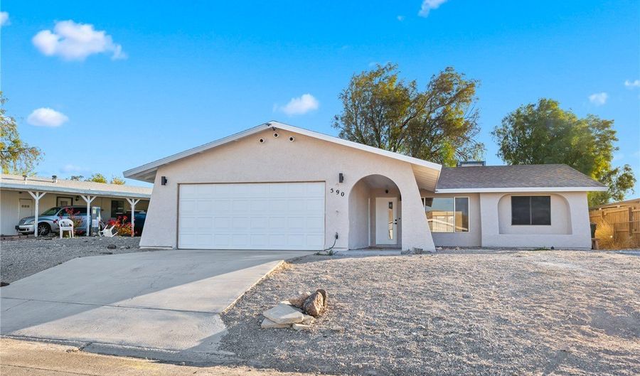 590 Holly St, Bullhead City, AZ 86442 - 3 Beds, 2 Bath