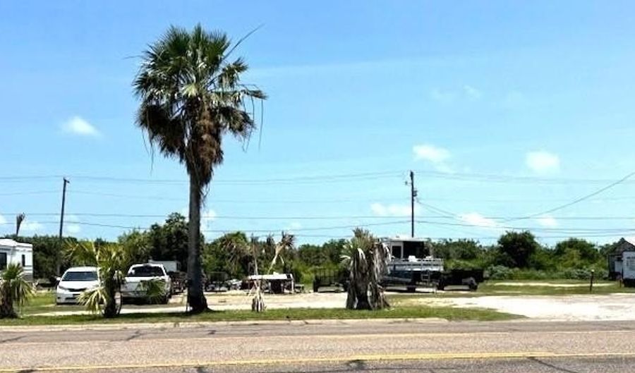 719 N Commercial, Aransas Pass, TX 78336 - 0 Beds, 0 Bath