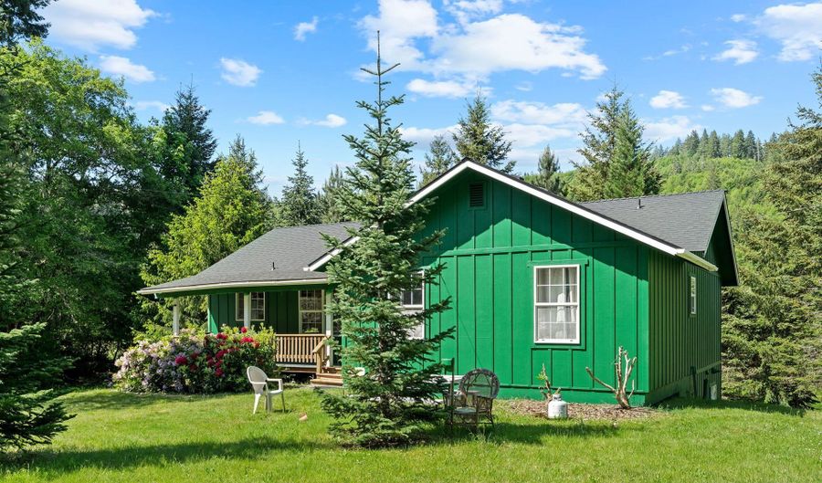 69931 Fishhawk Rd, Birkenfeld, OR 97016 - 3 Beds, 2 Bath