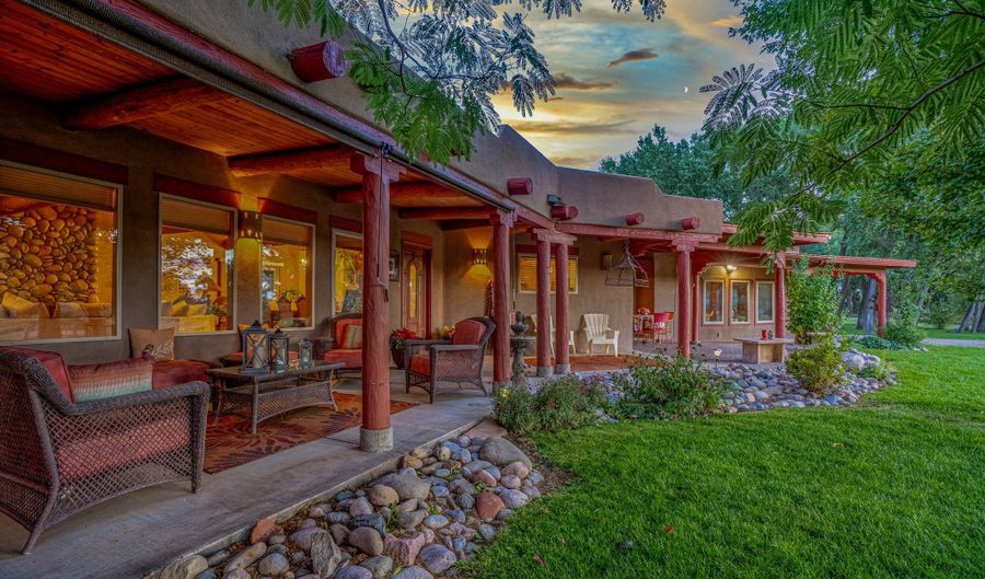 7 Road 24730, Aztec, NM 87410 - 3 Beds, 4 Bath
