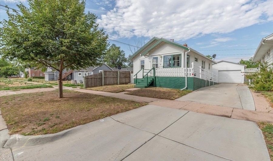 2014 BRADLEY Ave, Cheyenne, WY 82001 - 2 Beds, 1 Bath