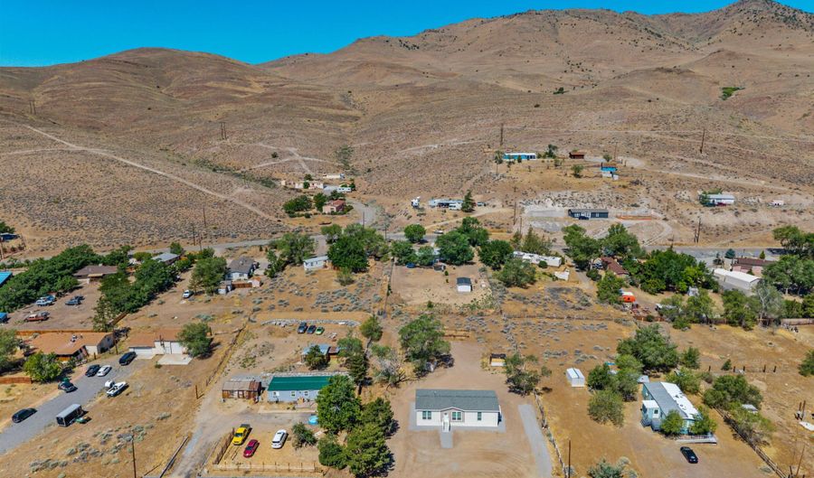 10 Grosh Ave, Dayton, NV 89403 - 3 Beds, 2 Bath