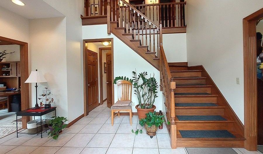 7260 Edgewood Ln, Athens, OH 45701 - 4 Beds, 4 Bath