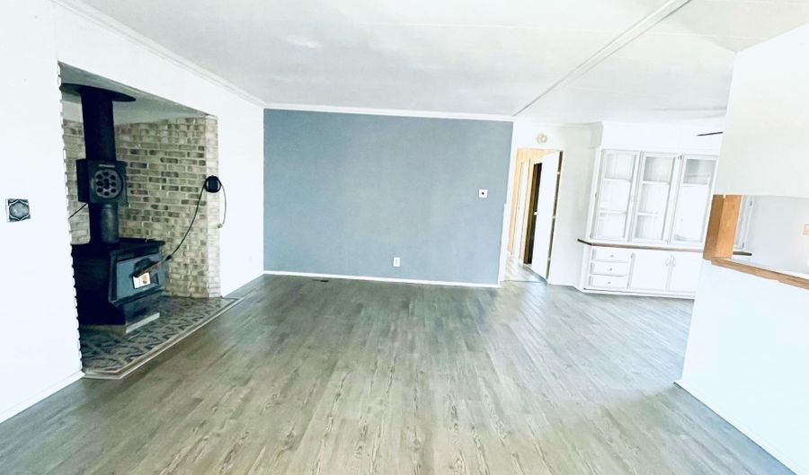 176 N St, Hawthorne, NV 89415 - 4 Beds, 3 Bath