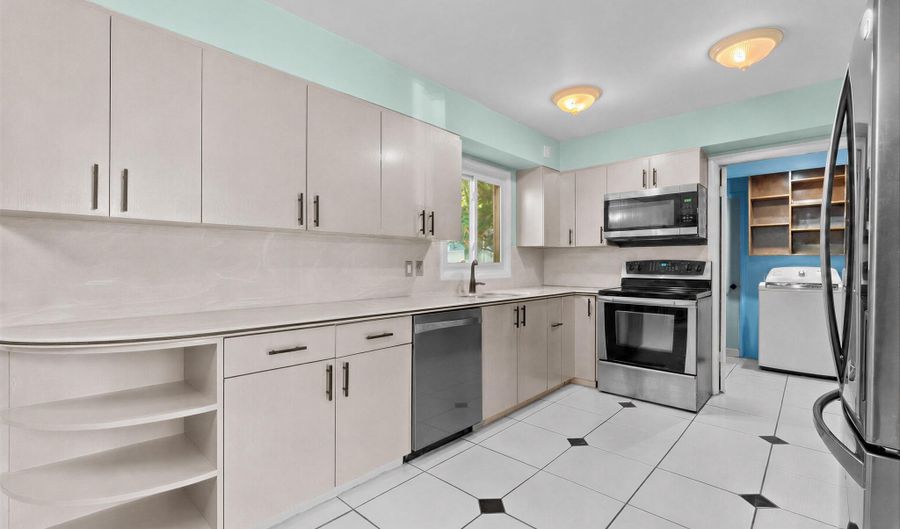 2406 KENLY Pl, Bowie, MD 20715 - 4 Beds, 3 Bath
