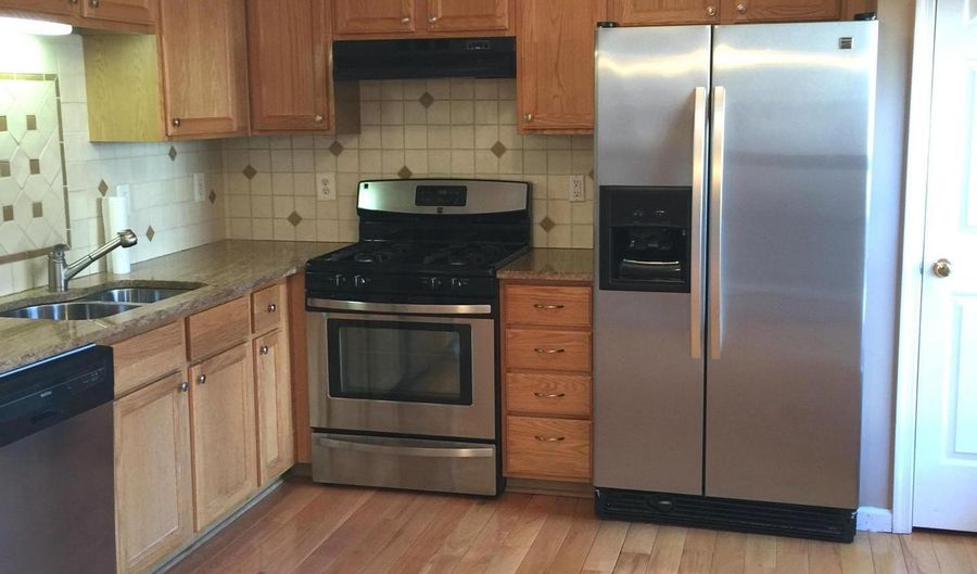 144 INGLE Pl, Alexandria, VA 22304 - 3 Beds, 4 Bath