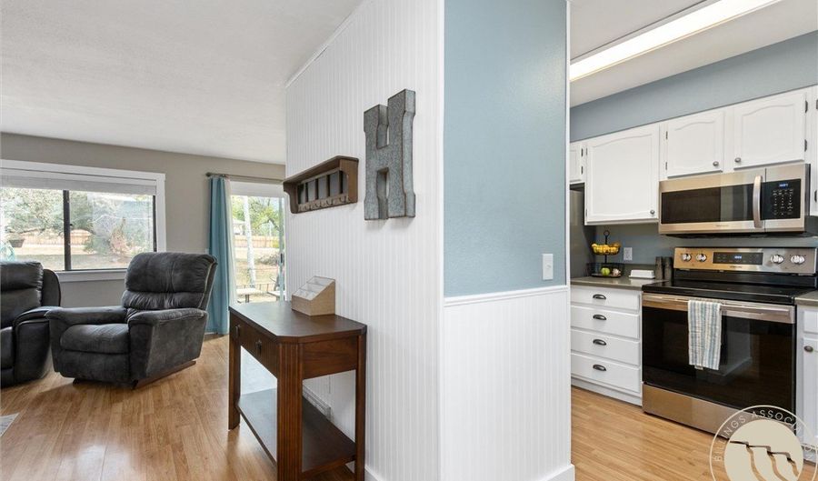 255 Bohl Ave, Billings, MT 59105 - 4 Beds, 2 Bath