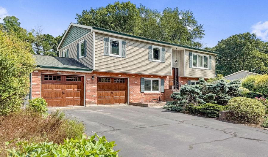 6 Westchester Dr, Albany, NY 12205 - 4 Beds, null Bath