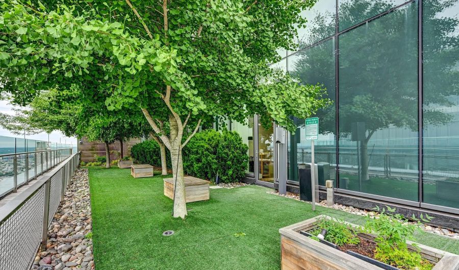 300 INTERNATIONAL Dr 2106, Baltimore, MD 21202 - 1 Beds, 2 Bath