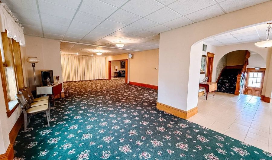 200 E Hunt, Alexis, IL 61412 - 0 Beds, 2 Bath