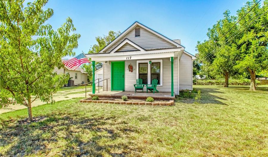 117 N 19th St, Guthrie, OK 73044 - 2 Beds, 1 Bath