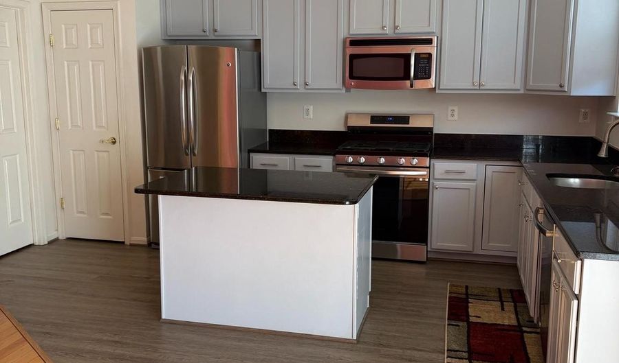 21784 OAKVILLE Ter, Ashburn, VA 20147 - 3 Beds, 4 Bath