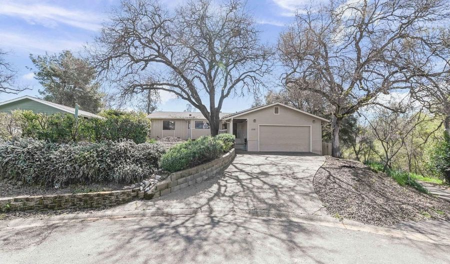 1230 Suzanne Ct, Angels Camp, CA 95222 - 3 Beds, 2 Bath